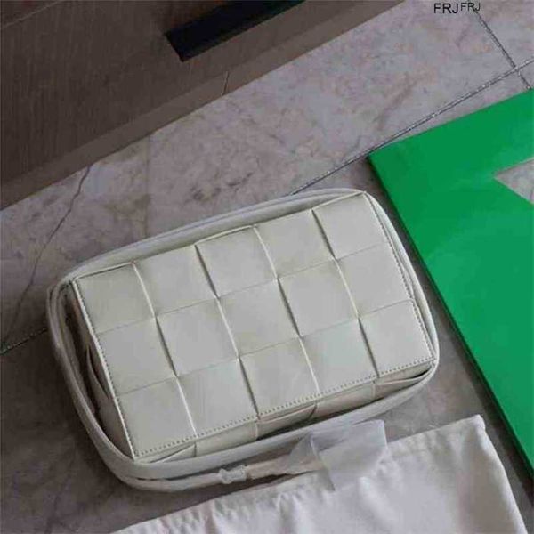 bottegas bags venetas cassettes handbags luxury female 2023 plaid woven pillow silver triangle buckle single shoulder mess have logo frj 8qw
bottegas bags venetas cassettes handbags luxury female 2023 plaid woven pillow silver triangle buckle single shoulder mess have logo frj 8qw