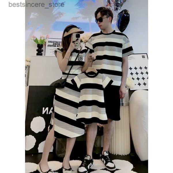 family clothes for parents and children boys girls sets two pieces mom daughter summer dress women dresses 2023 dad son clothing l230522, Blue
family clothes for parents and children boys girls sets two pieces mom daughter summer dress women dresses 2023 dad son clothing l230522, Blue