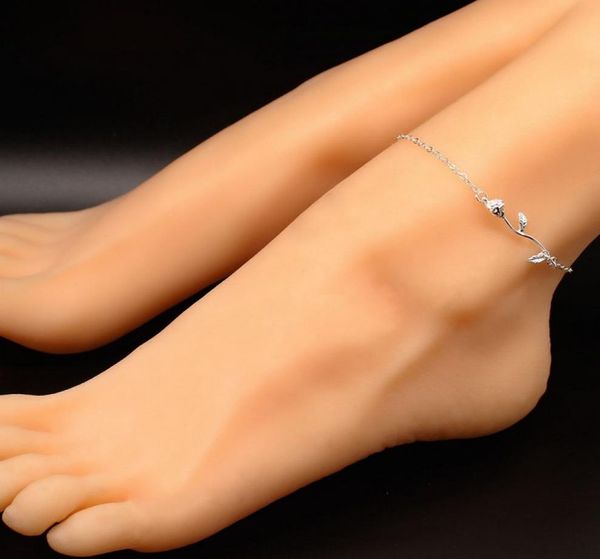 simple anklets for girls ladies metal made romantic rose charm anklet bracelets goldsilver plated 7075216, Red;blue
simple anklets for girls ladies metal made romantic rose charm anklet bracelets goldsilver plated 7075216, Red;blue