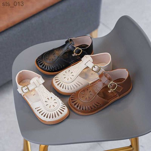 girl's t-strap shoes hollow out british style soft classic children mary janes 22-36 infant round toe flat summer kids sandals l230518, Black;red
girl's t-strap shoes hollow out british style soft classic children mary janes 22-36 infant round toe flat summer kids sandals l230518, Black;red