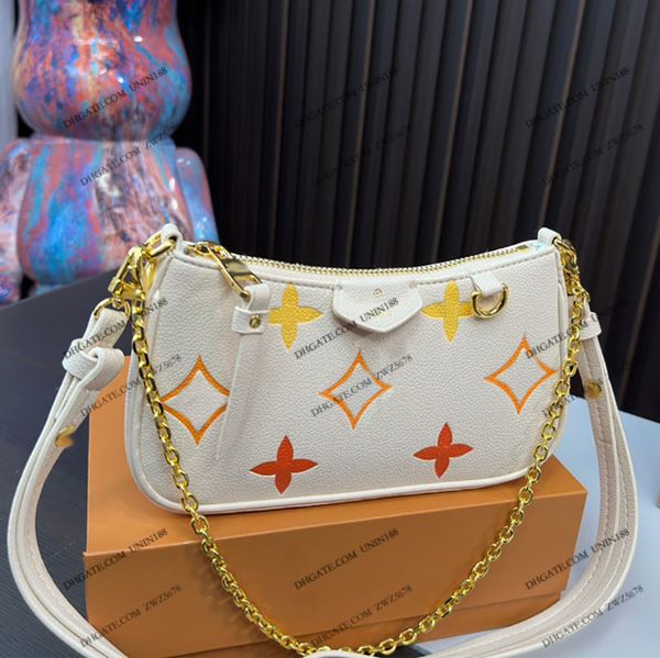 23ss women luxurys designer totes bags handbag ladies handbags leather flowers with original gold metal messenger bag pouch purse 22cm
23ss women luxurys designer totes bags handbag ladies handbags leather flowers with original gold metal messenger bag pouch purse 22cm
