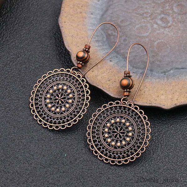 stud vintage ethnic round hollow flower dangle earrings for women long wooden beads drop earrings female fashion jewelry gift r230630, Golden;silver
stud vintage ethnic round hollow flower dangle earrings for women long wooden beads drop earrings female fashion jewelry gift r230630, Golden;silver