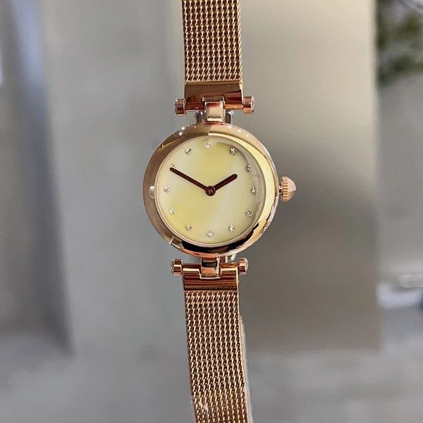 new fashion women's watch exquisite and elegant classic imported quartz movement stainless steel band and simple dial, Slivery;brown
new fashion women's watch exquisite and elegant classic imported quartz movement stainless steel band and simple dial, Slivery;brown
