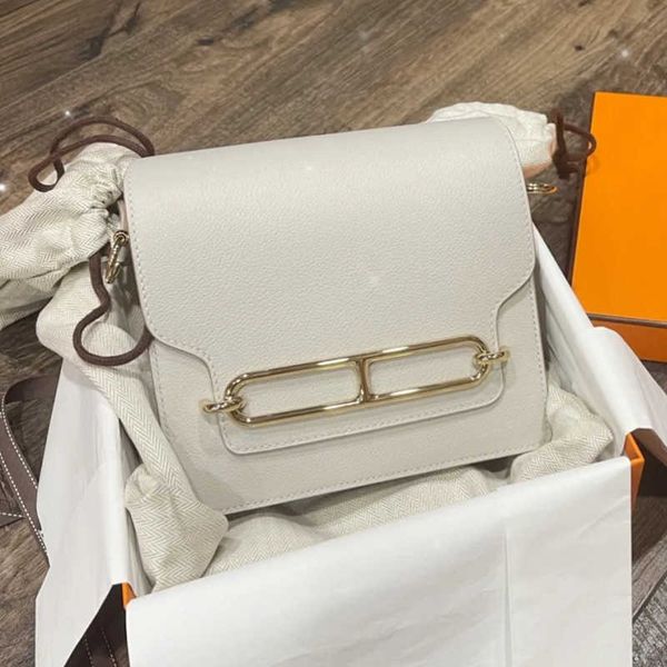 designer h home tote bags for women online store 2023 new pig nose bag small square tofu female flight attendant single shoulder crossbody l 
designer h home tote bags for women online store 2023 new pig nose bag small square tofu female flight attendant single shoulder crossbody l