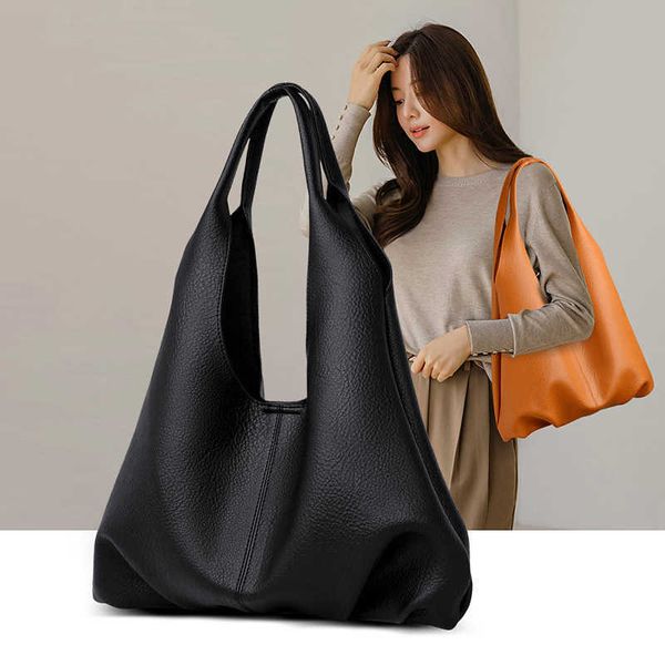 women's tote bag niche high-end fashionable commuting portable one shoulder diagonal cross bag texture underarm bag
women's tote bag niche high-end fashionable commuting portable one shoulder diagonal cross bag texture underarm bag