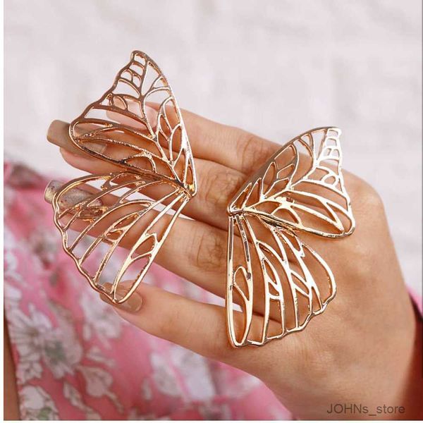 stud lady large hollow butterfly stud earrings for women large statement earrings jewelry female gifts r230630, Golden;silver
stud lady large hollow butterfly stud earrings for women large statement earrings jewelry female gifts r230630, Golden;silver