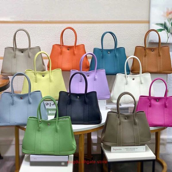 original h home tote bags wholesale layer cowhide garden bun mother bag casual large capacity versatile womens handheld leather one shoul ha
original h home tote bags wholesale layer cowhide garden bun mother bag casual large capacity versatile womens handheld leather one shoul ha