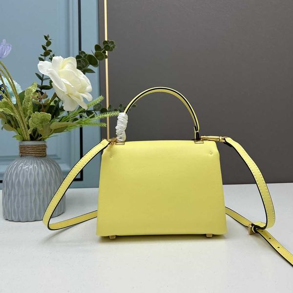 valentiino lady purse bag envelope bags designer small 2023 big rivet handbag one shoulder crossbody u40b
valentiino lady purse bag envelope bags designer small 2023 big rivet handbag one shoulder crossbody u40b