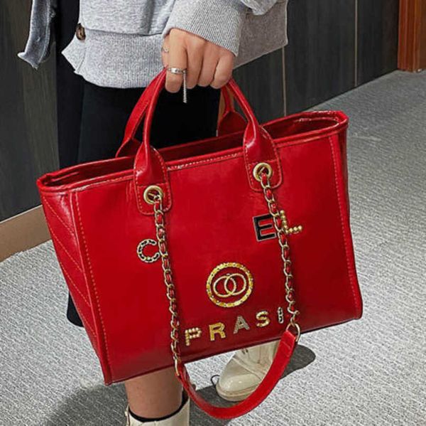 fashion luxury women's hand bags beach bag brand ch metal badge classic totes handbags small mini pearl handbag female capacity large l
fashion luxury women's hand bags beach bag brand ch metal badge classic totes handbags small mini pearl handbag female capacity large l