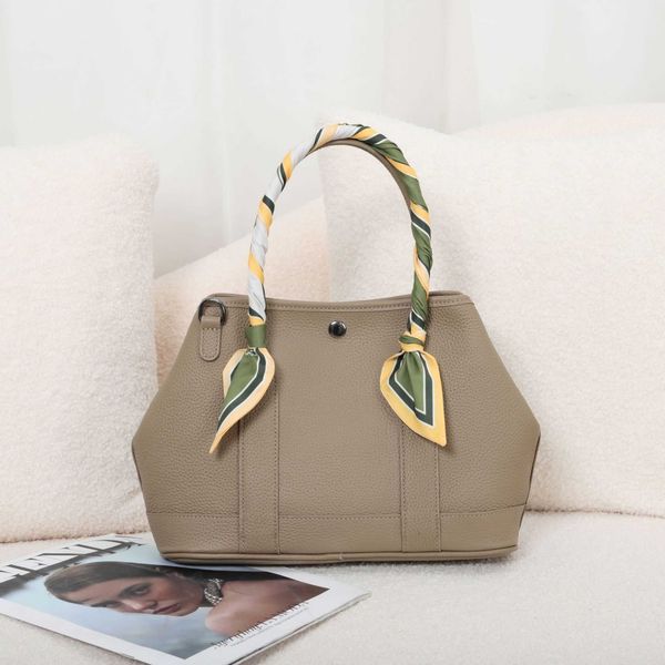 original designer bags h home high 2023 new quality garden bag tote genuine leather women's layer cowhide simple large capacity bucket
original designer bags h home high 2023 new quality garden bag tote genuine leather women's layer cowhide simple large capacity bucket