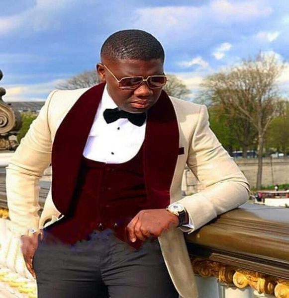 2017 mens wedding suits beige groom tuxedos wedding tuxedos groomsmen suit business men work waer suits blazer jacketpantstieve2733393, Black;gray
2017 mens wedding suits beige groom tuxedos wedding tuxedos groomsmen suit business men work waer suits blazer jacketpantstieve2733393, Black;gray