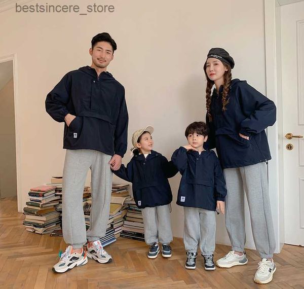 family matching outfits parent-child clothing sets women's baby girl jacket fashion daddy and son autumn black hoodies l230522, Blue
family matching outfits parent-child clothing sets women's baby girl jacket fashion daddy and son autumn black hoodies l230522, Blue