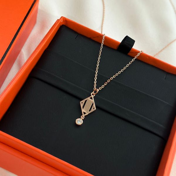 luxury women chains necklaces designer h silver necklace lady elegant gold jewelry diamond pendant chokers necklaces wedding jewlery 236294c, Black
luxury women chains necklaces designer h silver necklace lady elegant gold jewelry diamond pendant chokers necklaces wedding jewlery 236294c, Black