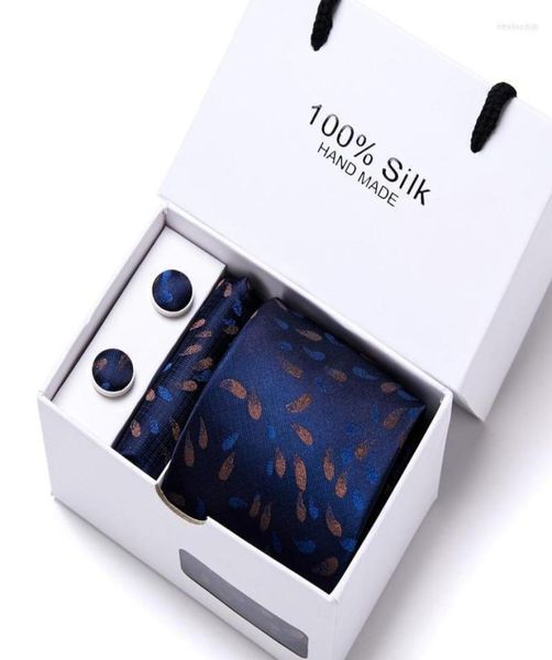 bow ties 100 silk many color tie hanky cufflink set necktie box hombre blue formal clothing printed fit holiday gift business sal4547144, Black;gray
bow ties 100 silk many color tie hanky cufflink set necktie box hombre blue formal clothing printed fit holiday gift business sal4547144, Black;gray