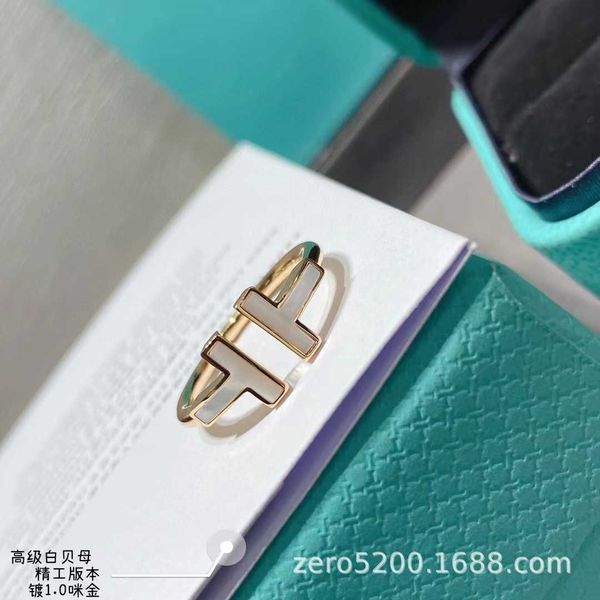 famous brand tiffay high edition double t ring girl 18k rose gold fritillaria 925 silver fashion simple with logo
famous brand tiffay high edition double t ring girl 18k rose gold fritillaria 925 silver fashion simple with logo