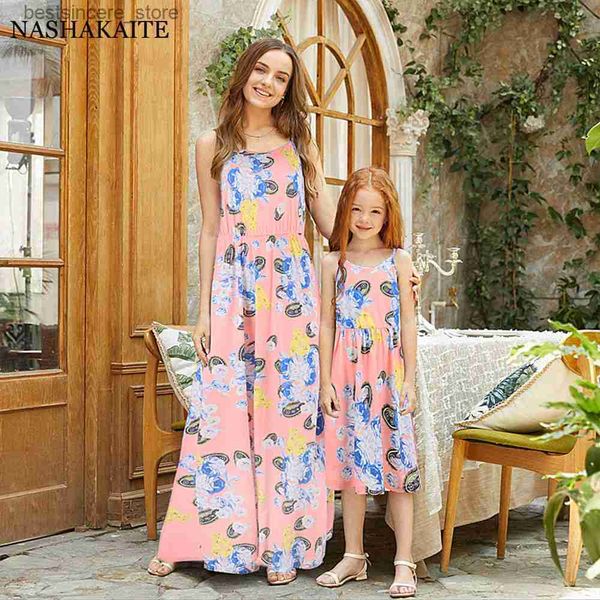 summer matching family outfits floral print resort style dress mother and daughter clothes parent-child long skirt family look l230522, Blue
summer matching family outfits floral print resort style dress mother and daughter clothes parent-child long skirt family look l230522, Blue