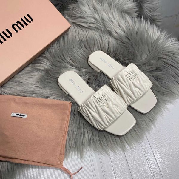 women sandals mius slide designer beach family shoes slippers women's summer outwear fashion 2023 internet red leisure square flat bott 
women sandals mius slide designer beach family shoes slippers women's summer outwear fashion 2023 internet red leisure square flat bott