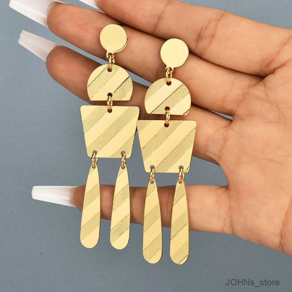 stud geometric earrings for women fashion ladies party dangling earrings jewelry direct sales r230630, Golden;silver
stud geometric earrings for women fashion ladies party dangling earrings jewelry direct sales r230630, Golden;silver