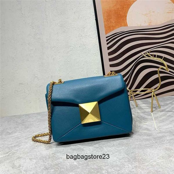valentiino purse bag lady bags designer fashionable large rivet chain brass metal single shoulder crossbody underarm handbag
valentiino purse bag lady bags designer fashionable large rivet chain brass metal single shoulder crossbody underarm handbag