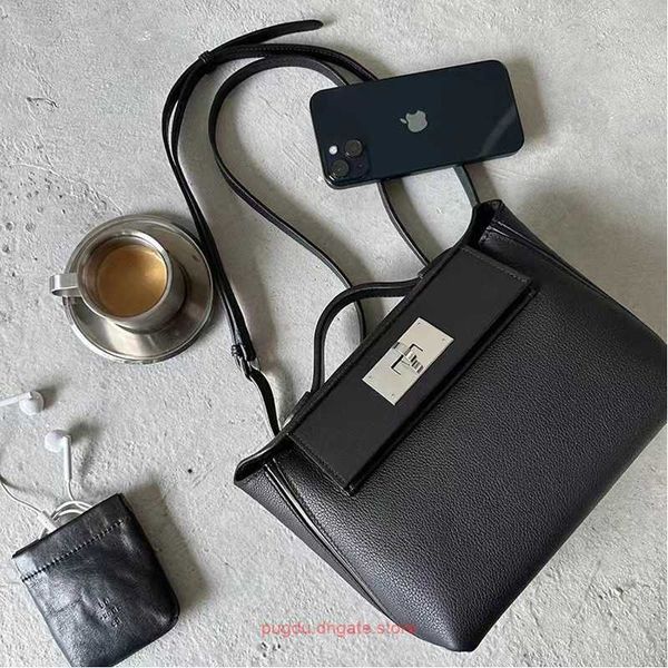 original wholesale h home tote bags online shop handmade wax thread womens bag 2424mini layer cowhide dumpling wing portable one shoul with
original wholesale h home tote bags online shop handmade wax thread womens bag 2424mini layer cowhide dumpling wing portable one shoul with