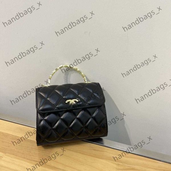 ddesigner handbag c bag enamel handle commuter small square french advanced light luxury shoulder diamond checker velt
ddesigner handbag c bag enamel handle commuter small square french advanced light luxury shoulder diamond checker velt