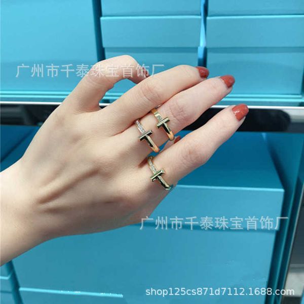 eller s925 silver plated 18k gold glossy semi-diamond t1 series tail ring inlaid with diamond couple simple and versatile light luxury exqui
eller s925 silver plated 18k gold glossy semi-diamond t1 series tail ring inlaid with diamond couple simple and versatile light luxury exqui