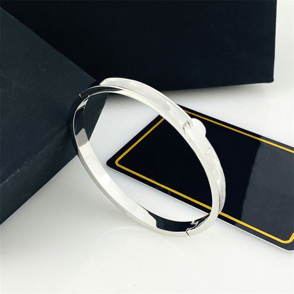 new style bangle women man bracelet classic titanium steel shell ceramic luxurious designer gift letter c home gold silver non fading jewelr, Black
new style bangle women man bracelet classic titanium steel shell ceramic luxurious designer gift letter c home gold silver non fading jewelr, Black