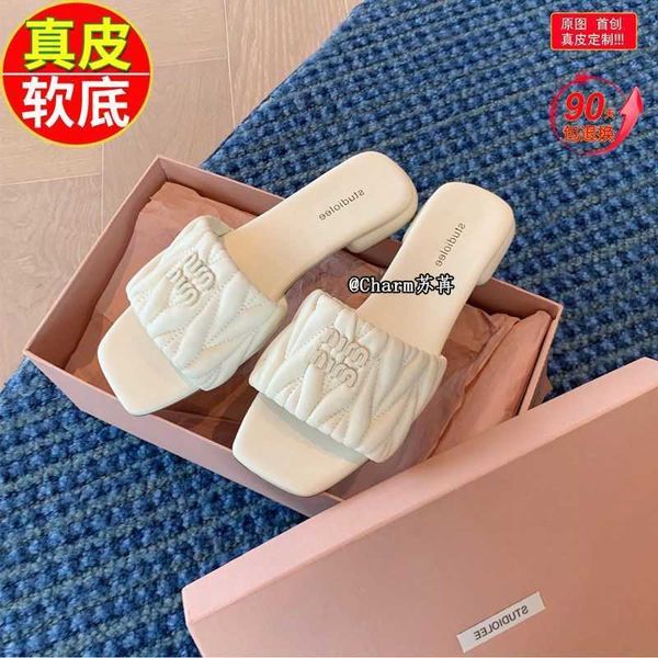 mius beach shoes women slide designer sandals 2023 summer new leather square heel flat bottom wear toe slippers for lmem
mius beach shoes women slide designer sandals 2023 summer new leather square heel flat bottom wear toe slippers for lmem