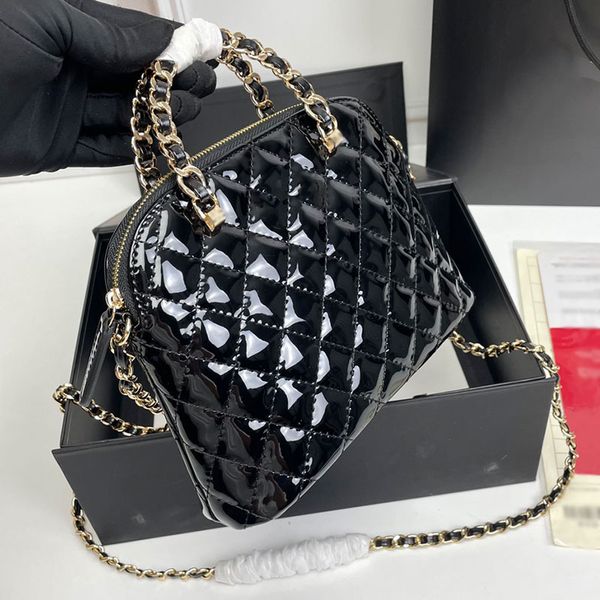 womens luxury designer bag handbags chain crossbody bag 2 sizes lacquer skin shell totes mini zipper wallet phone bag fashion lady shoulder
womens luxury designer bag handbags chain crossbody bag 2 sizes lacquer skin shell totes mini zipper wallet phone bag fashion lady shoulder