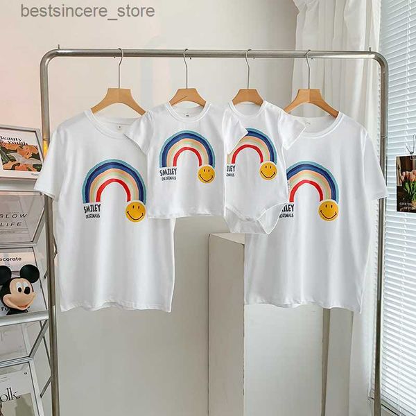 rainbow smiley face parent-child outfit new summer short sleeved t-shirt baby family three family outfit l230522, Blue
rainbow smiley face parent-child outfit new summer short sleeved t-shirt baby family three family outfit l230522, Blue