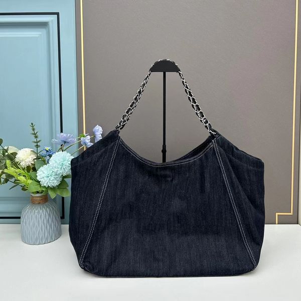 2023 new fashion popular style fashion xiaoxiang style bag women's camellia cowboy underarm bag shoulder bag shopping bag
2023 new fashion popular style fashion xiaoxiang style bag women's camellia cowboy underarm bag shoulder bag shopping bag