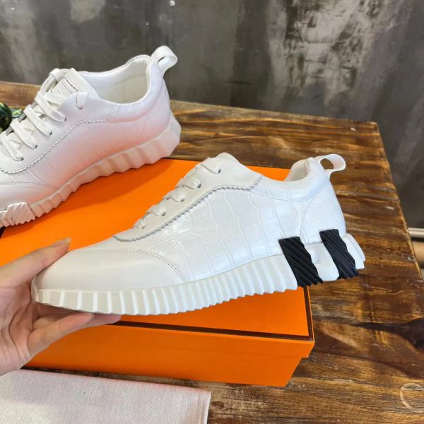 casual shoes bouncing sneaker designer men women depart classic retro leather rubber luxury high-quality lovers day size 35-45, Black
casual shoes bouncing sneaker designer men women depart classic retro leather rubber luxury high-quality lovers day size 35-45, Black
