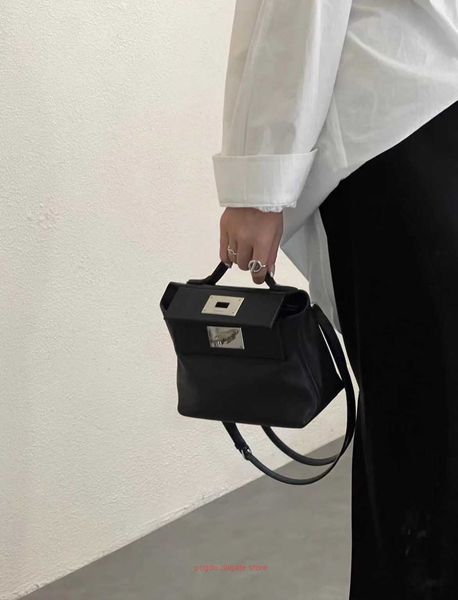 original h home tote bags wholesale togo leather handmade wax thread bag 2424 calfskin litchi pattern mini women's with real logo
original h home tote bags wholesale togo leather handmade wax thread bag 2424 calfskin litchi pattern mini women's with real logo