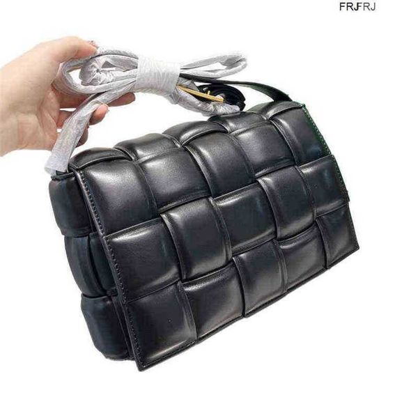 cassettes bottegas bags venetas trendy padded crossbody bags weave sponge handbas chest diagonal fashion leather metal mr32 have logo frj uk
cassettes bottegas bags venetas trendy padded crossbody bags weave sponge handbas chest diagonal fashion leather metal mr32 have logo frj uk
