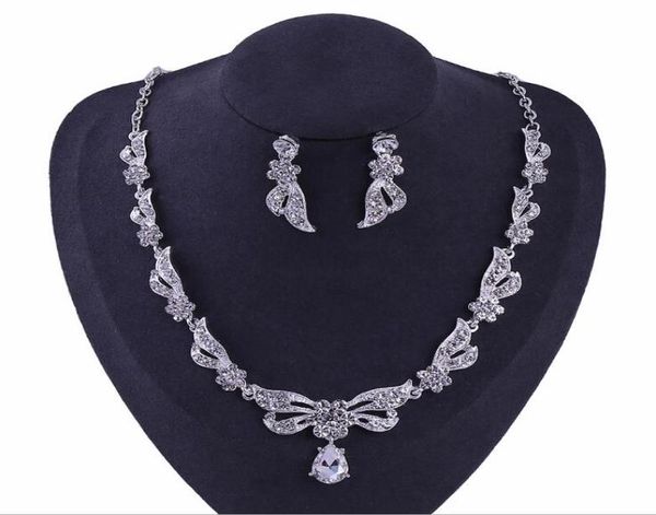 fashion women rhinestone pendant statement necklace earrings sets jewelry set fashion jewelry bridal wedding dress jewelry sets4915833, Silver
fashion women rhinestone pendant statement necklace earrings sets jewelry set fashion jewelry bridal wedding dress jewelry sets4915833, Silver