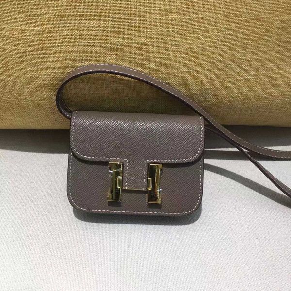 designer h home tote bags for women online store 2023 new bag pig nose chain palm grain cow leather small square mini button stewardess have
designer h home tote bags for women online store 2023 new bag pig nose chain palm grain cow leather small square mini button stewardess have
