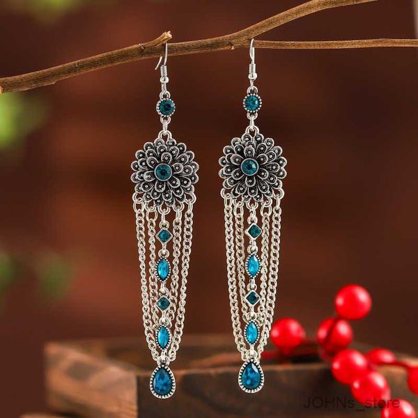 stud vintage exaggerated long crystal earrings for women ethnic multilayer silver geometric earrings jewelry r230630, Golden;silver
stud vintage exaggerated long crystal earrings for women ethnic multilayer silver geometric earrings jewelry r230630, Golden;silver