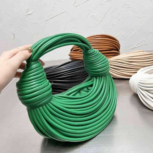 evening bag fashion knotted handle creative noodle woven handbag leather luxury designer brand female purses 220322
evening bag fashion knotted handle creative noodle woven handbag leather luxury designer brand female purses 220322