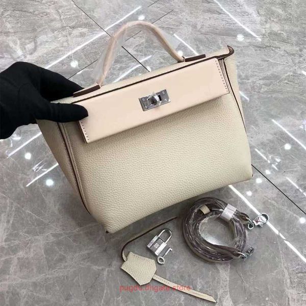 h home original tote bags online store 2023 new 2424 bag togo cowhide dumpling multi function leather wing with real logo
h home original tote bags online store 2023 new 2424 bag togo cowhide dumpling multi function leather wing with real logo