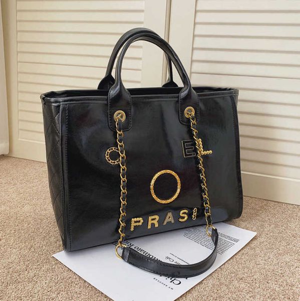 fashion women's luxury hand bags beach bag brand metal badge classic totes handbags small mini pearl handbag female capacity large leat
fashion women's luxury hand bags beach bag brand metal badge classic totes handbags small mini pearl handbag female capacity large leat