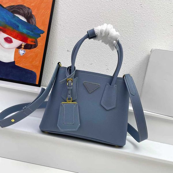new handbag large capacity saddle bag killer bag leather messenger bag messenger bag bag tote bag female bag
new handbag large capacity saddle bag killer bag leather messenger bag messenger bag bag tote bag female bag