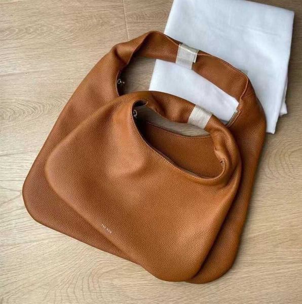 designer bags leather bag large capacity shoulder cowhide hand mother lichee grain head layer bucketclassic tote bag the row 6xdx
designer bags leather bag large capacity shoulder cowhide hand mother lichee grain head layer bucketclassic tote bag the row 6xdx