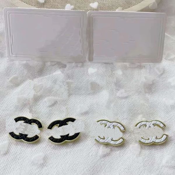 luxury famous designer brand letter stud earring elegant fashion leather stud for women girl party gift jewelry accessory, Golden;silver
luxury famous designer brand letter stud earring elegant fashion leather stud for women girl party gift jewelry accessory, Golden;silver