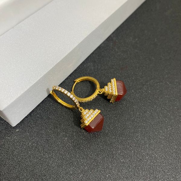18k gold plated designers brand earrings designer letter ear stud women crystal pearl geometric earring for wedding party jewerlry accessori, Golden;silver
18k gold plated designers brand earrings designer letter ear stud women crystal pearl geometric earring for wedding party jewerlry accessori, Golden;silver