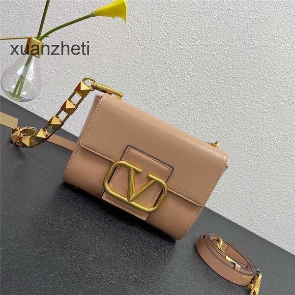 bags rivet genuine classic lady's leather underarm fashion designer bag layer valentions cowhide chain small square versatile crossbody
bags rivet genuine classic lady's leather underarm fashion designer bag layer valentions cowhide chain small square versatile crossbody