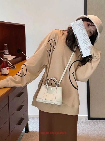 original h home tote bags wholesale bag 2023 new mini leather garden women's large capacity bucket one shoulder portable tote have real
original h home tote bags wholesale bag 2023 new mini leather garden women's large capacity bucket one shoulder portable tote have real