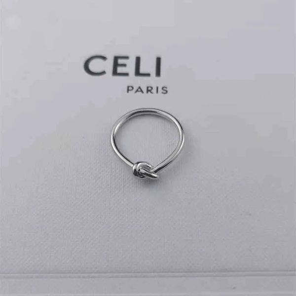 new designer rings knotting femininity advanced atmosphere simple cool style personalized, Golden;silver
new designer rings knotting femininity advanced atmosphere simple cool style personalized, Golden;silver