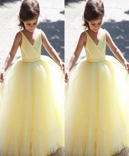 cute yellow princess flower girl dresses vneck ball gown tulle long toddler pageant dress kids party dress first communion dress3186853, White;blue
cute yellow princess flower girl dresses vneck ball gown tulle long toddler pageant dress kids party dress first communion dress3186853, White;blue