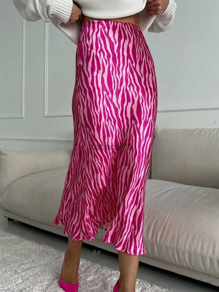 2023 summer autumn women elegant midi satin skirts printed high waist office ladies bodycon pencil slim skirt for women l230621, Black
2023 summer autumn women elegant midi satin skirts printed high waist office ladies bodycon pencil slim skirt for women l230621, Black
