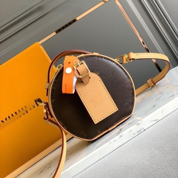 designer women's tote shoulder bag leather luxury floral crossbody bags round bag zipper classic boite chapeau mini bag lady genuine le
designer women's tote shoulder bag leather luxury floral crossbody bags round bag zipper classic boite chapeau mini bag lady genuine le